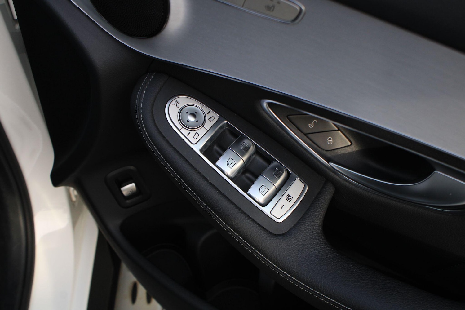 Used Mercedes-Benz GLC 2017 for sale - 77143980: Photo 31