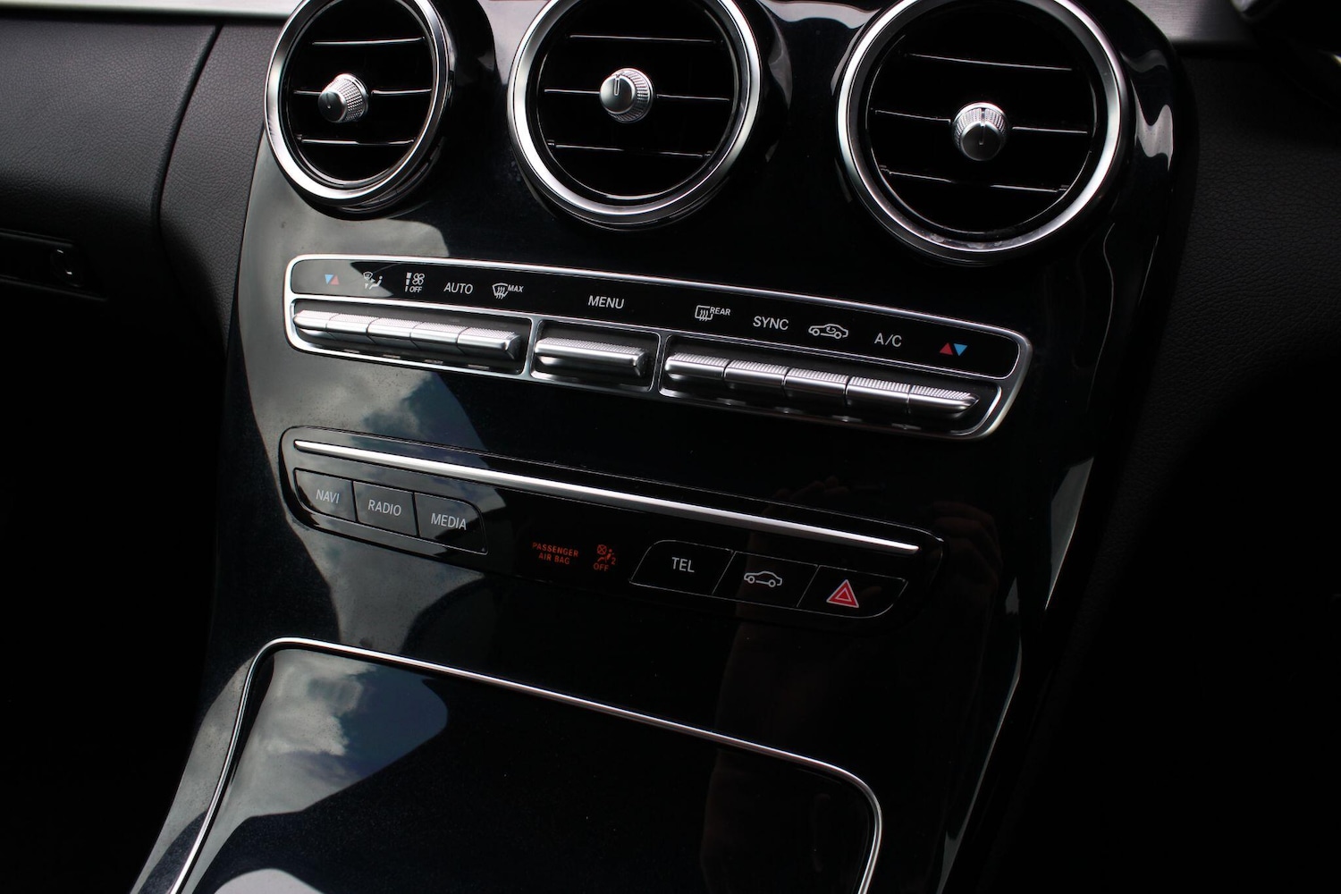 Used Mercedes-Benz C Class 2019 for sale - 76989397: Photo 25