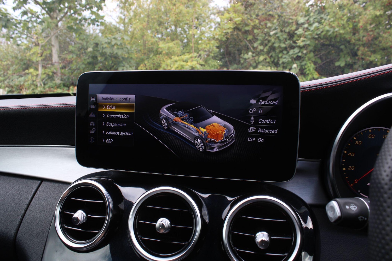 Used Mercedes-Benz C Class 2019 for sale - 76989397: Photo 32