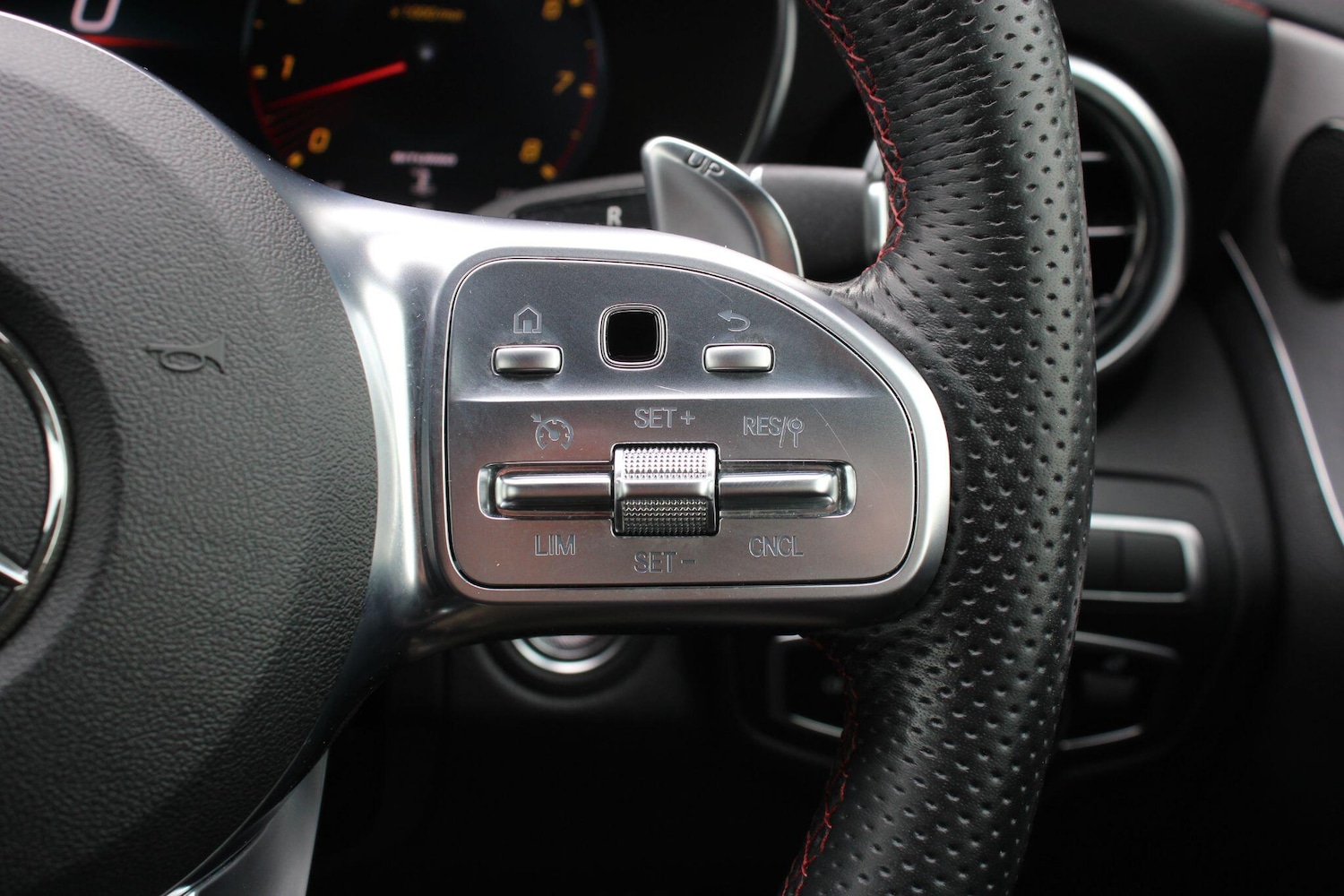 Used Mercedes-Benz C Class 2019 for sale - 76989397: Photo 33