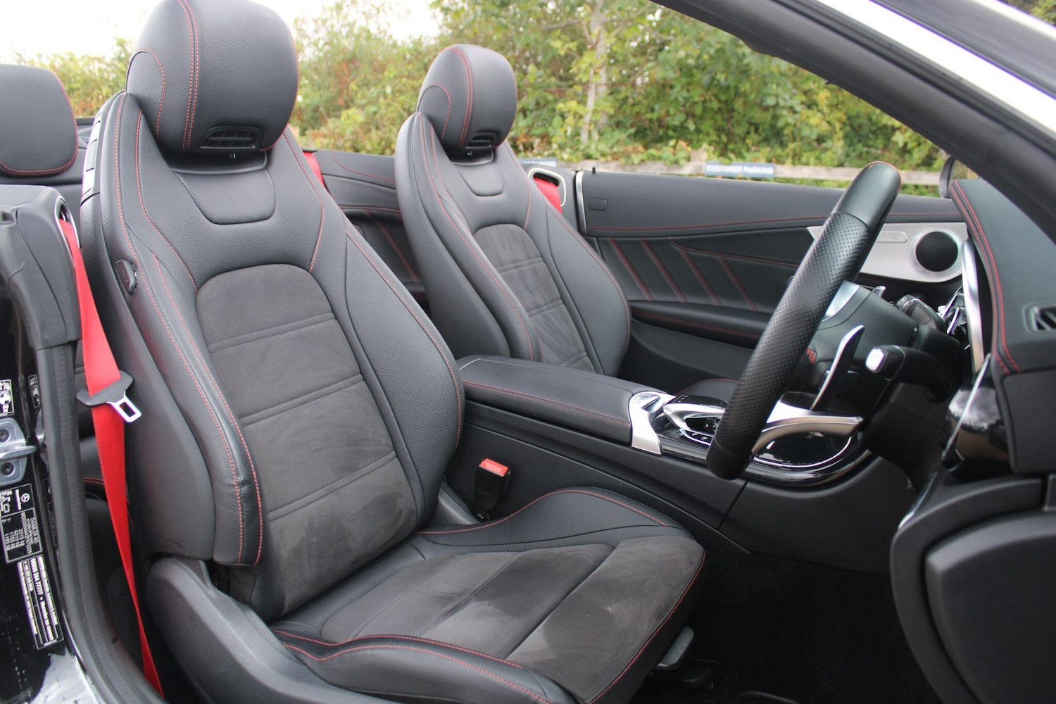 Used Mercedes-Benz C Class 2019 for sale - 76989397: Photo 4