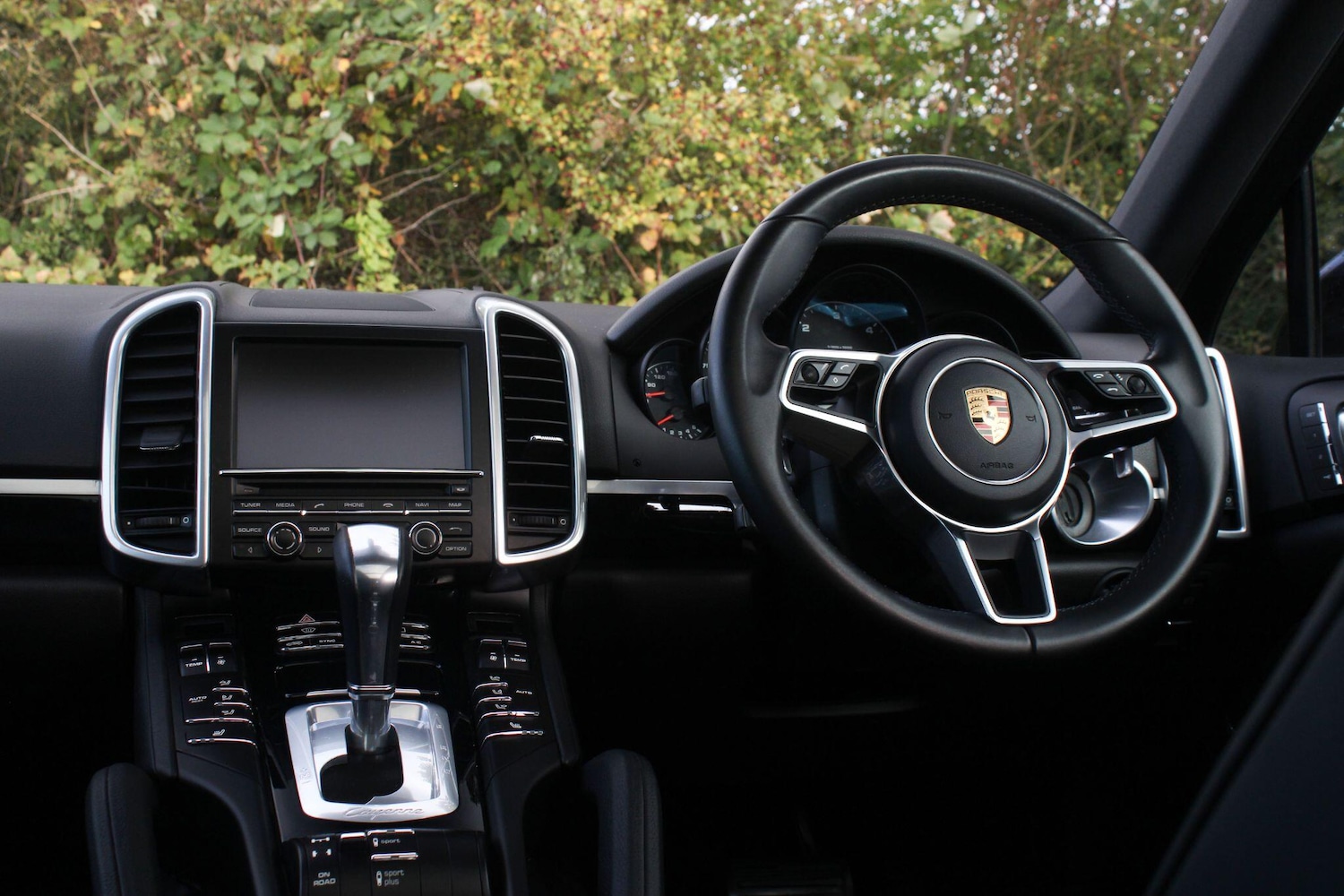 Used Porsche Cayenne 2016 for sale - 76238658: Photo 10