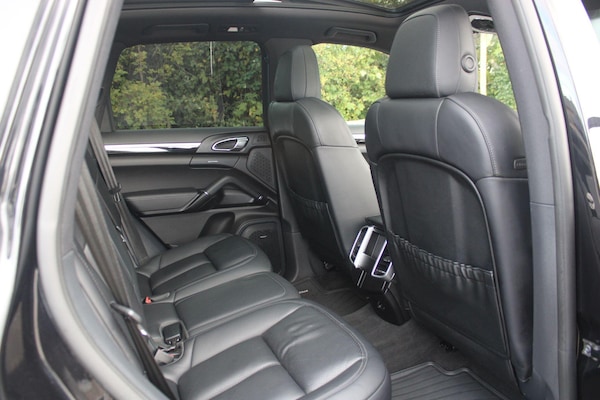 Used Porsche Cayenne for sale - 76238658: Photo 12
