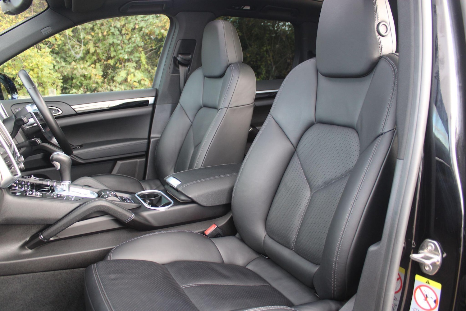 Used Porsche Cayenne 2016 for sale - 76238658: Photo 18