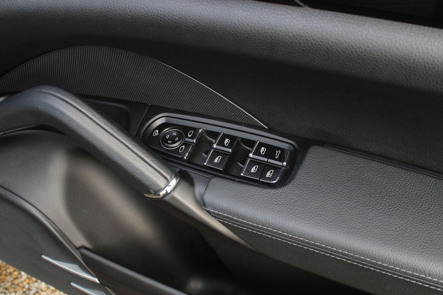 Used Porsche Cayenne 2016 for sale - 76238658: Photo 34