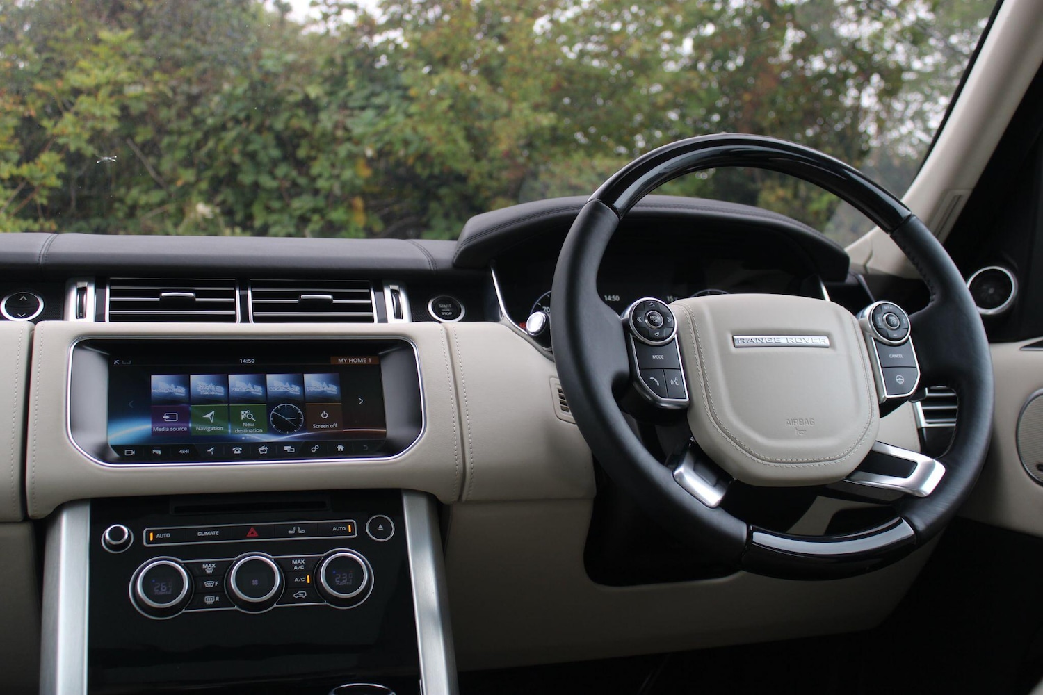 Used Land Rover Range Rover 2017 for sale - 76084402: Photo 11