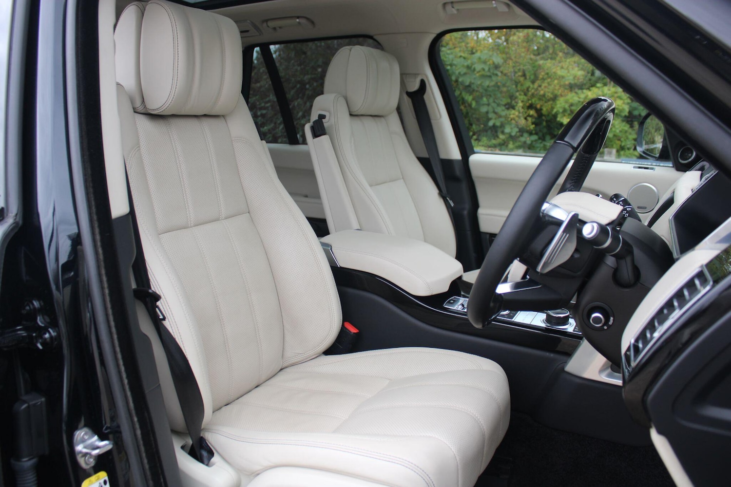 Used Land Rover Range Rover 2017 for sale - 76084402: Photo 4