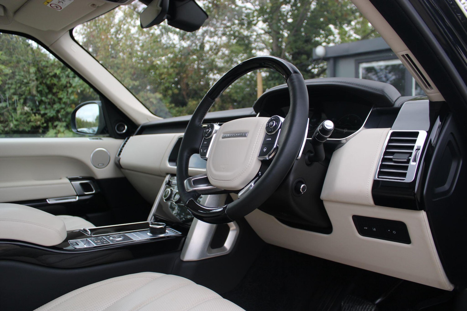 Used Land Rover Range Rover 2017 for sale - 76084402: Photo 5