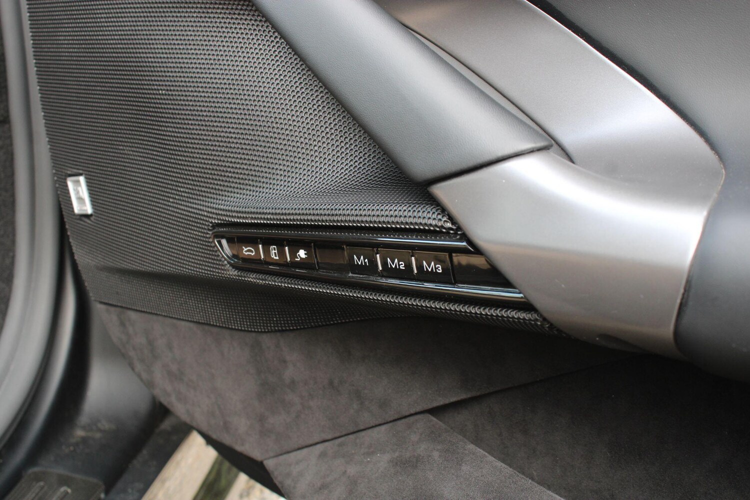 Used Ferrari SF90 Spider for sale - 78156949: Photo 35