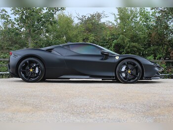 Used Ferrari SF90 Spider 2021 for sale - 78156949: Photo
