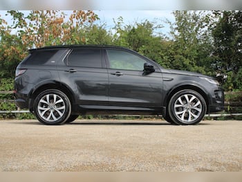 Used Land Rover Discovery Sport 2024 for sale - 79725833: Photo
