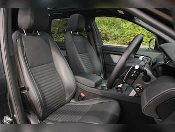Used Land Rover Discovery Sport 2024 for sale - 79725833: Photo