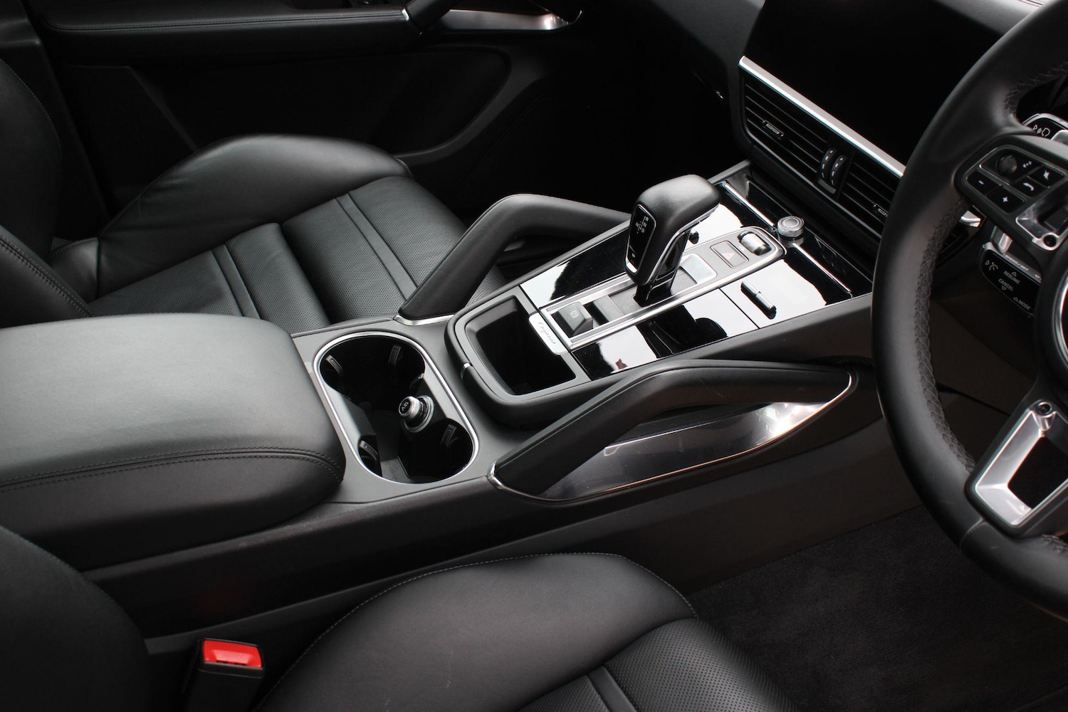 Used Porsche Cayenne 2018 for sale - 76988003: Photo 25