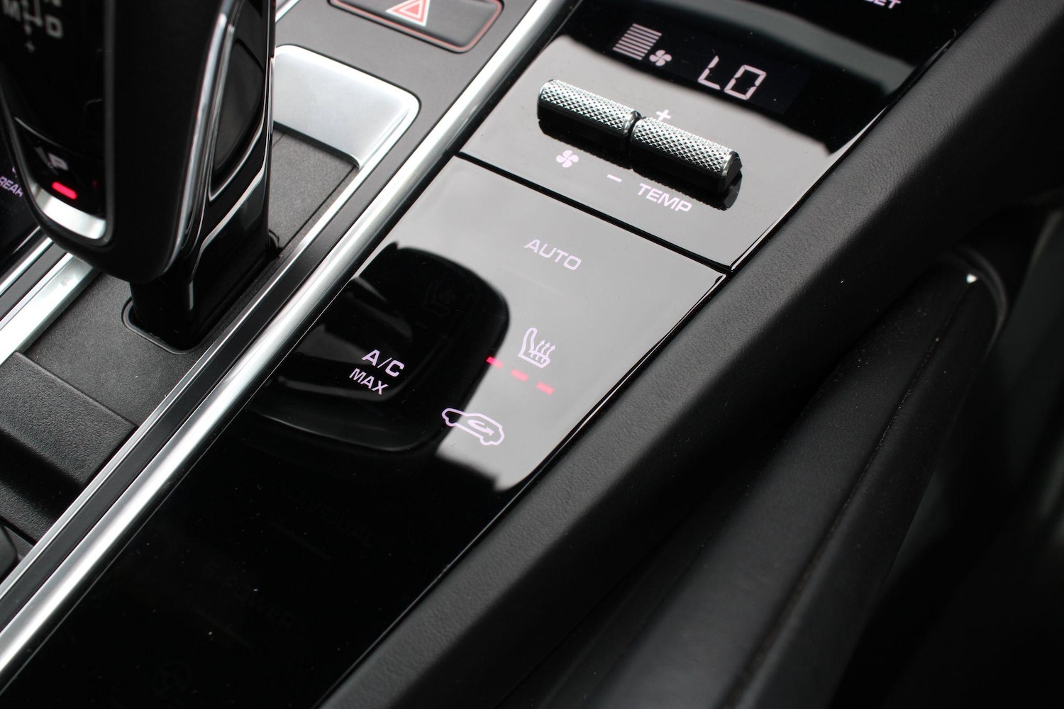 Used Porsche Cayenne 2018 for sale - 76988003: Photo 26