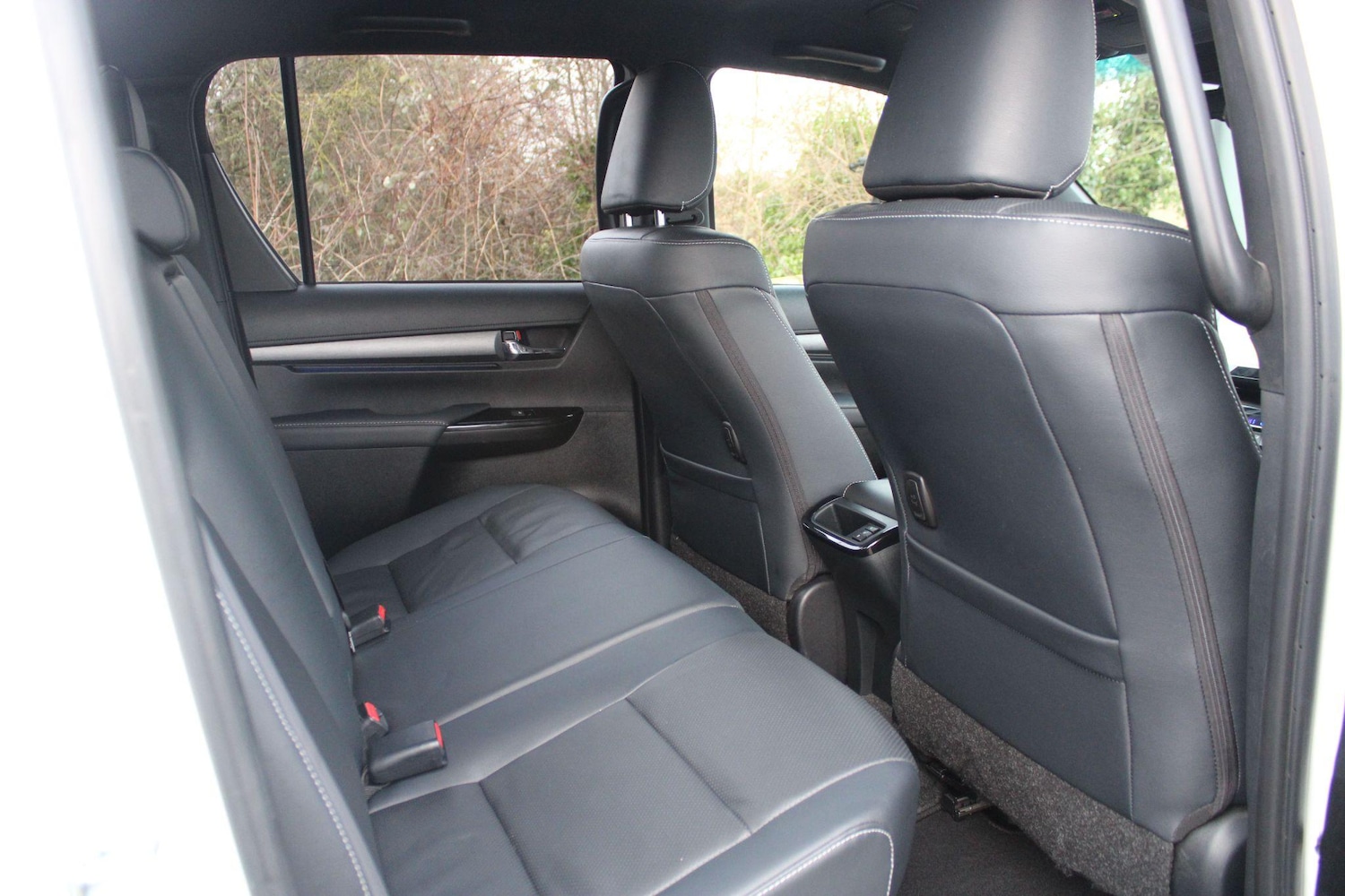 Used Toyota Hilux 2023 for sale - 76990338: Photo 11