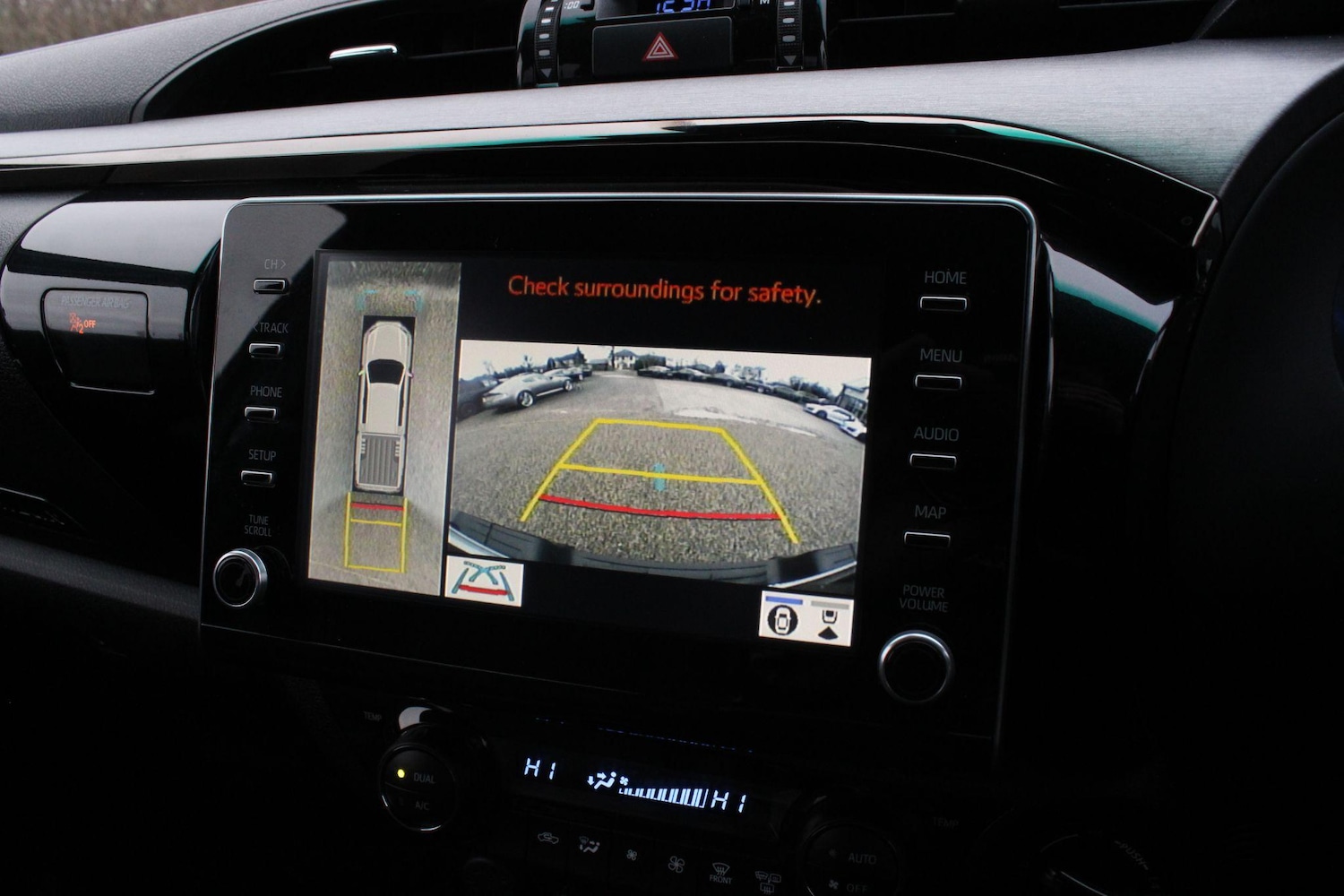 Used Toyota Hilux 2023 for sale - 76990338: Photo 13