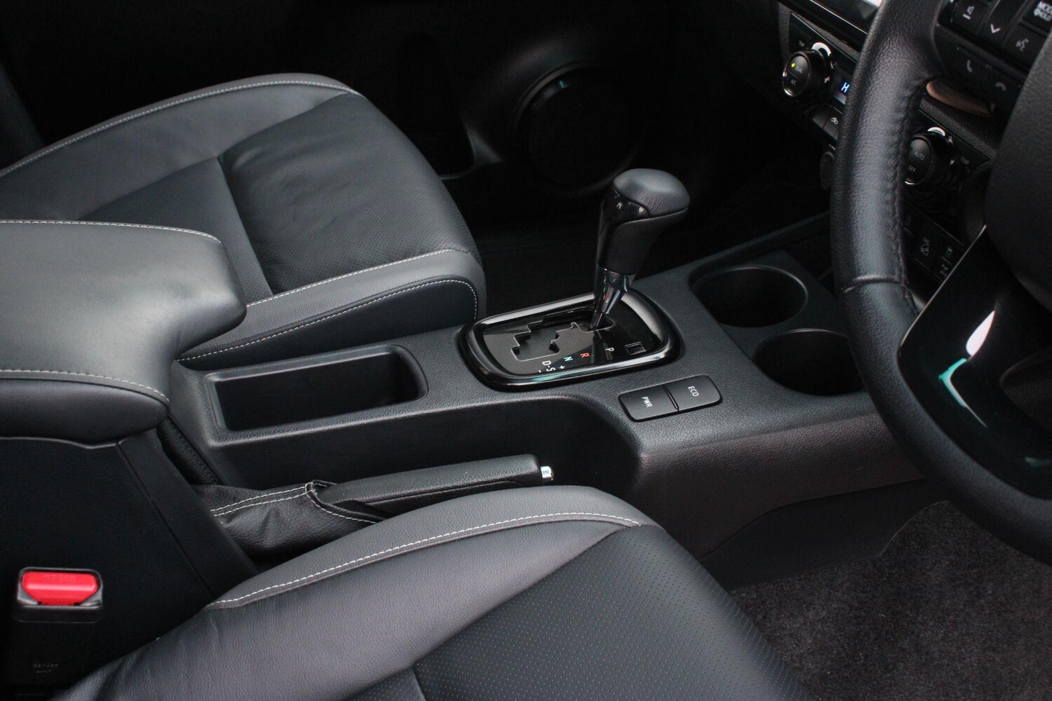 Used Toyota Hilux 2023 for sale - 76990338: Photo 23