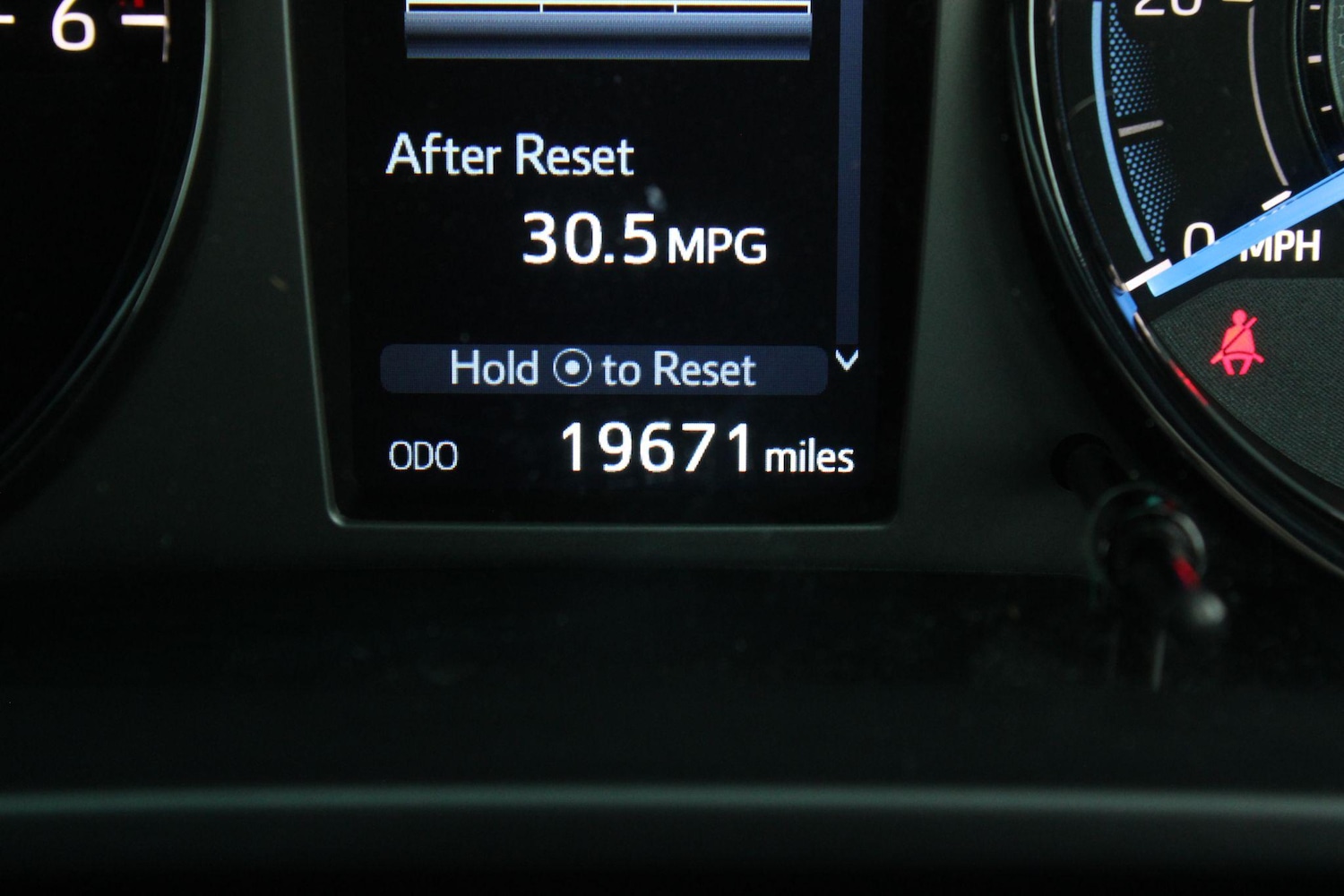 Used Toyota Hilux 2023 for sale - 76990338: Photo 41