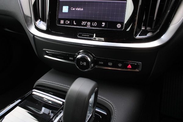 Used Volvo V60 2025 for sale - 76214700: Photo 21