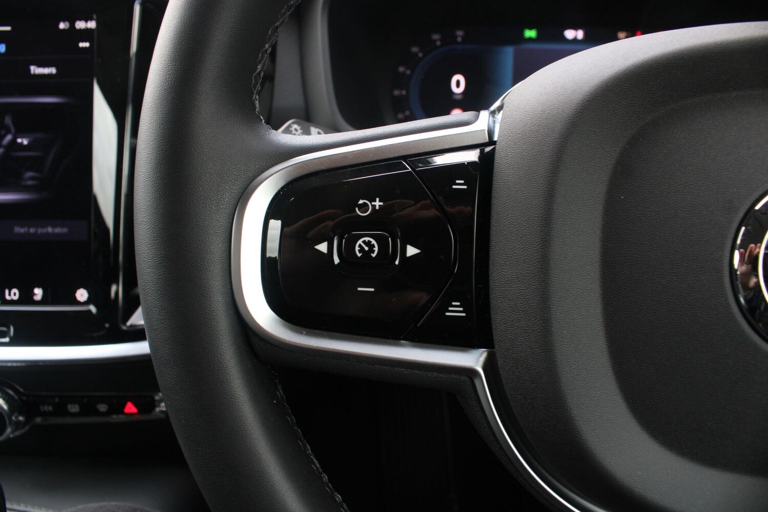 Used Volvo V60 2025 for sale - 76214700: Photo 30