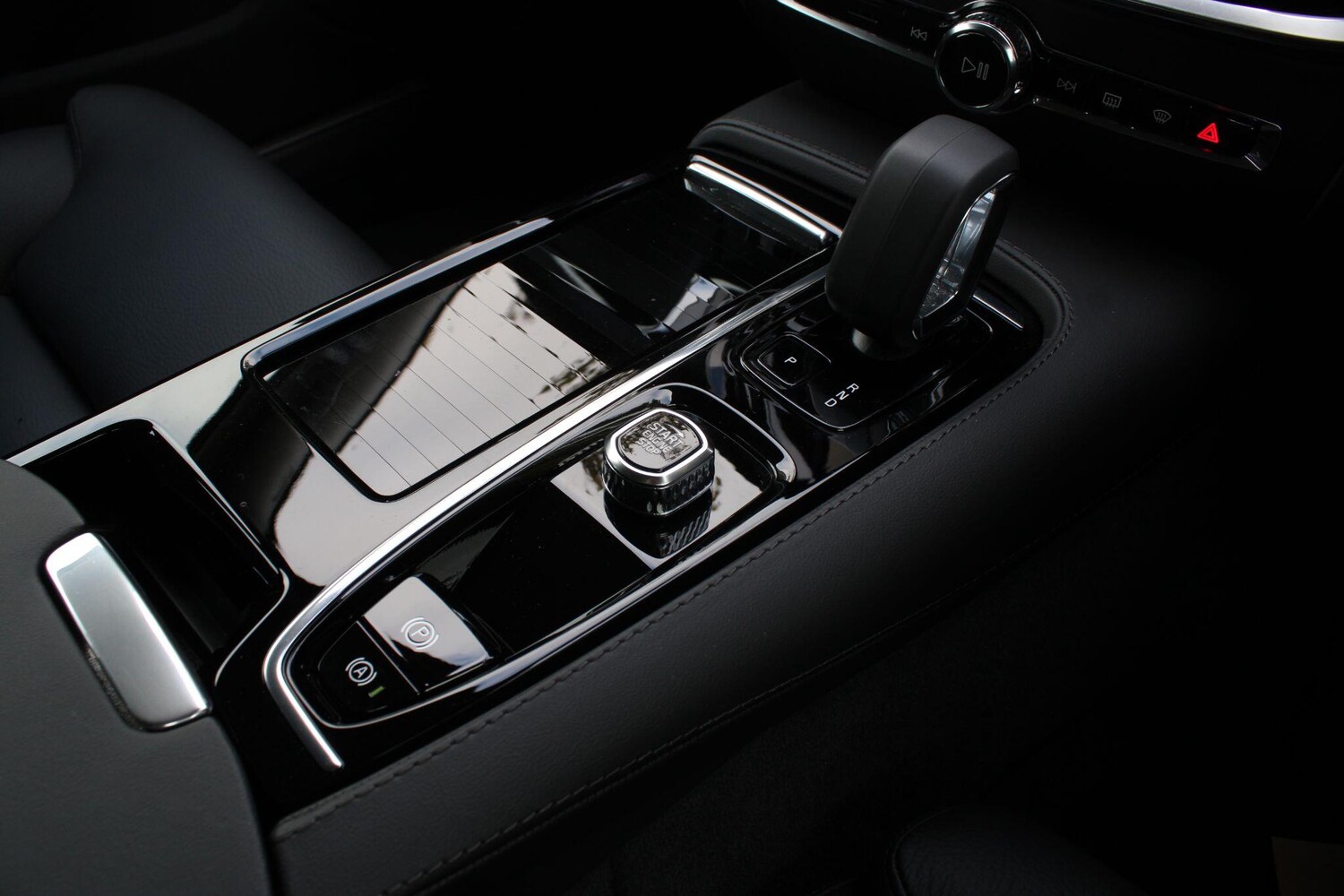 Used Volvo V60 2025 for sale - 76214700: Photo 34