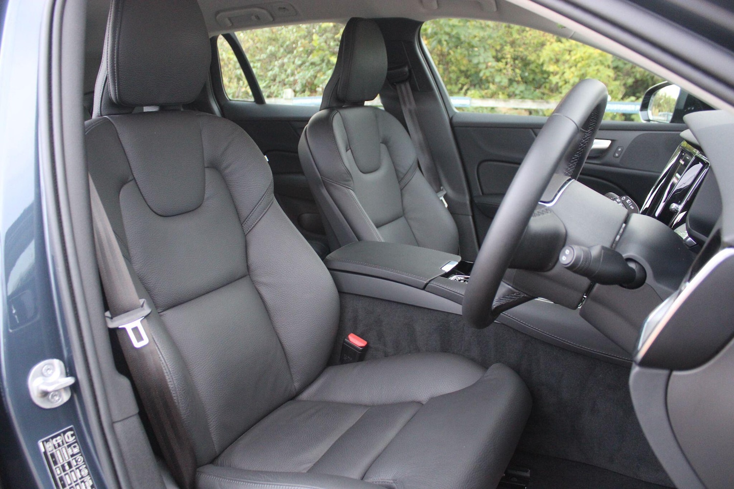 Used Volvo V60 2025 for sale - 76214700: Photo 4