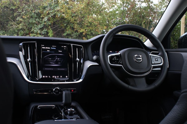 Used Volvo V60 2025 for sale - 76214700: Photo 9