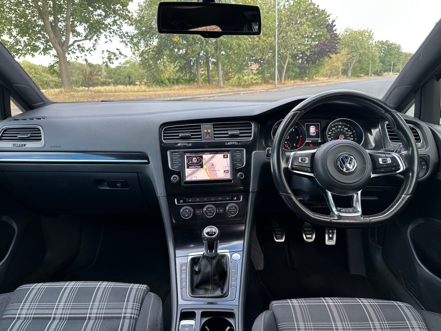 Used Volkswagen Golf 2016 for sale - 77179887: Photo 8