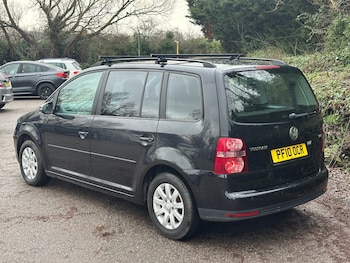 Used Volkswagen Touran 2010 for sale - 77297169: Photo