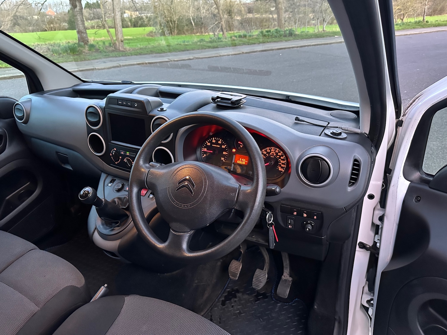 Used Citroen Berlingo 2017 for sale - 77655680: Photo 14