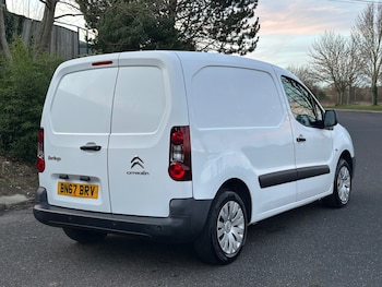 Used Citroen Berlingo 2017 for sale - 77655680: Photo