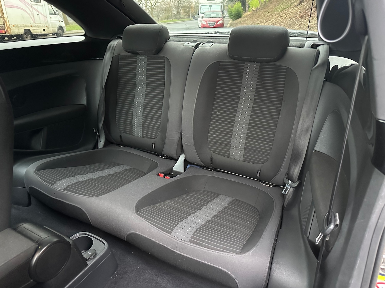 Used Volkswagen Beetle 2014 for sale - 77137391: Photo 6