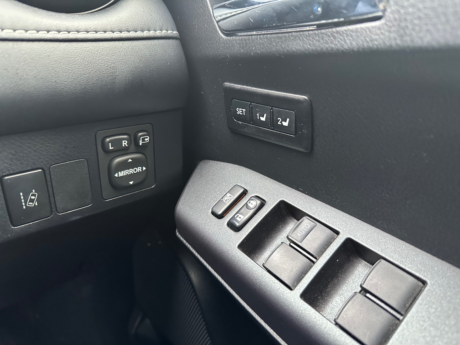 Used Toyota RAV4 2018 for sale - 77403908: Photo 12