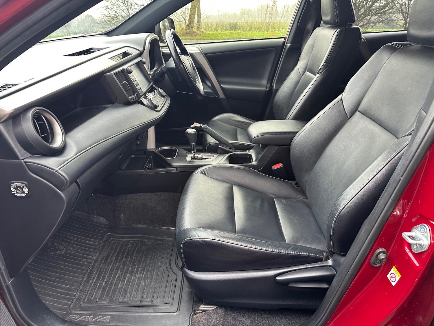 Used Toyota RAV4 2018 for sale - 77403908: Photo 5