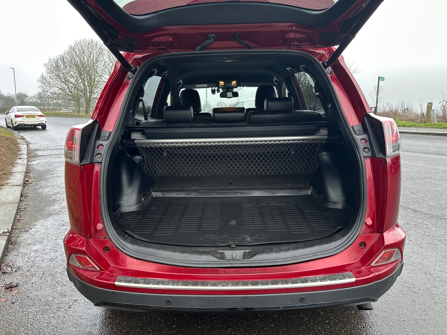 Used Toyota RAV4 2018 for sale - 77403908: Photo 7