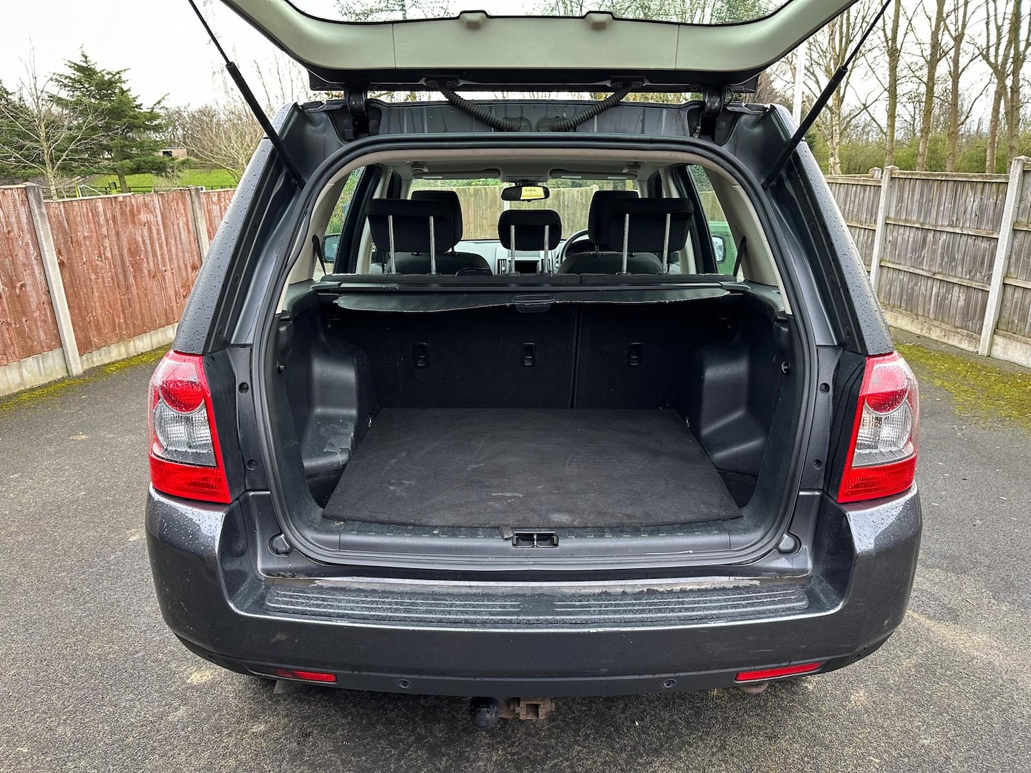 Used Land Rover Freelander 2010 for sale - 76767174: Photo 7