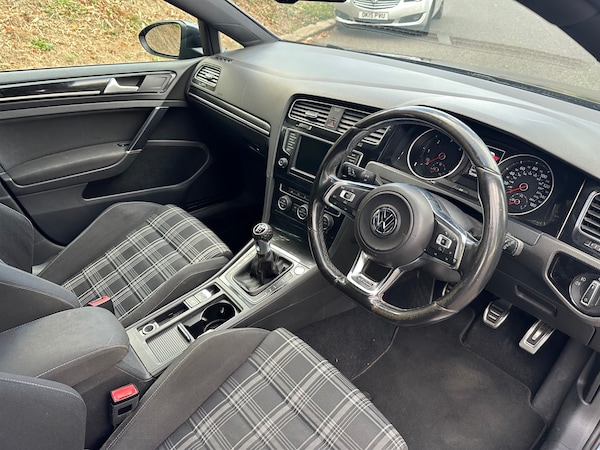 Used Volkswagen Golf 2016 for sale - 75686261: Photo 10