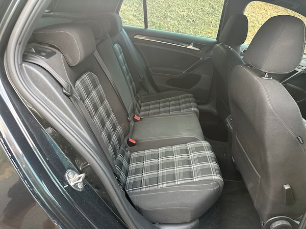 Used Volkswagen Golf 2016 for sale - 75686261: Photo 11