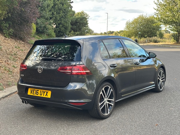 Used Volkswagen Golf 2016 for sale - 75686261: Photo 2