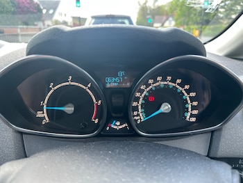 Used Ford Fiesta 2014 for sale - 78324989: Photo