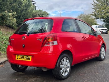 Used Toyota Yaris 2010 for sale - 79866992: Photo