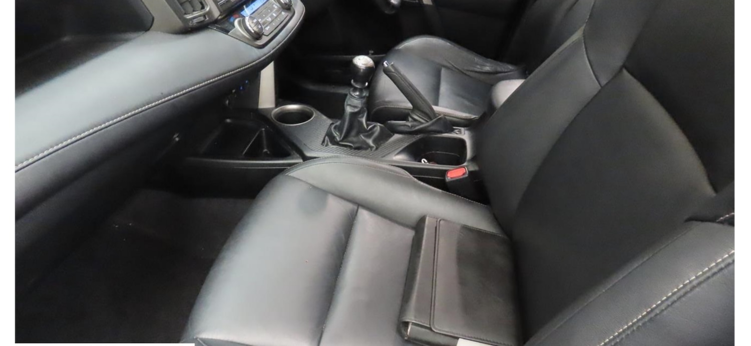 Used Toyota RAV4 2013 for sale - 76951335: Photo 2