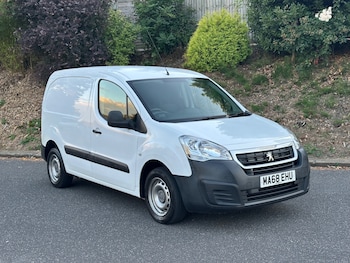 Used Peugeot Partner 2018 for sale - 75587480: Photo