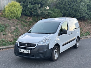 Used Peugeot Partner 2018 for sale - 75587480: Photo