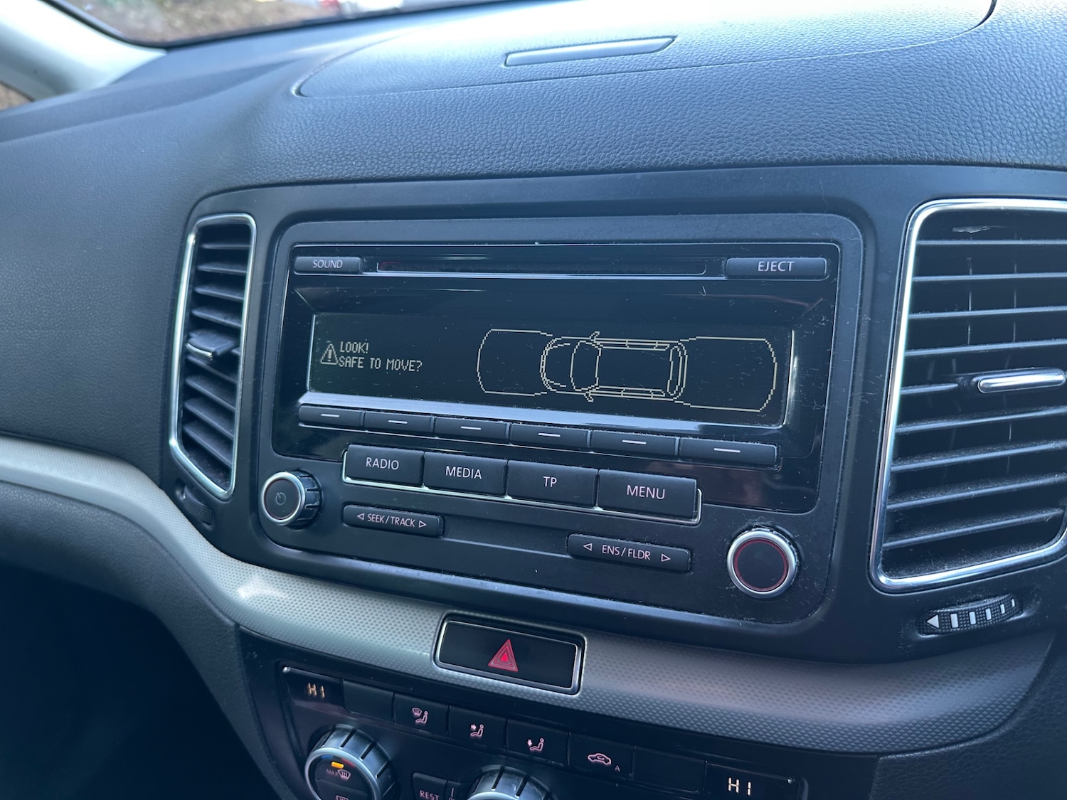 Used Volkswagen Sharan 2012 for sale - 77224861: Photo 15