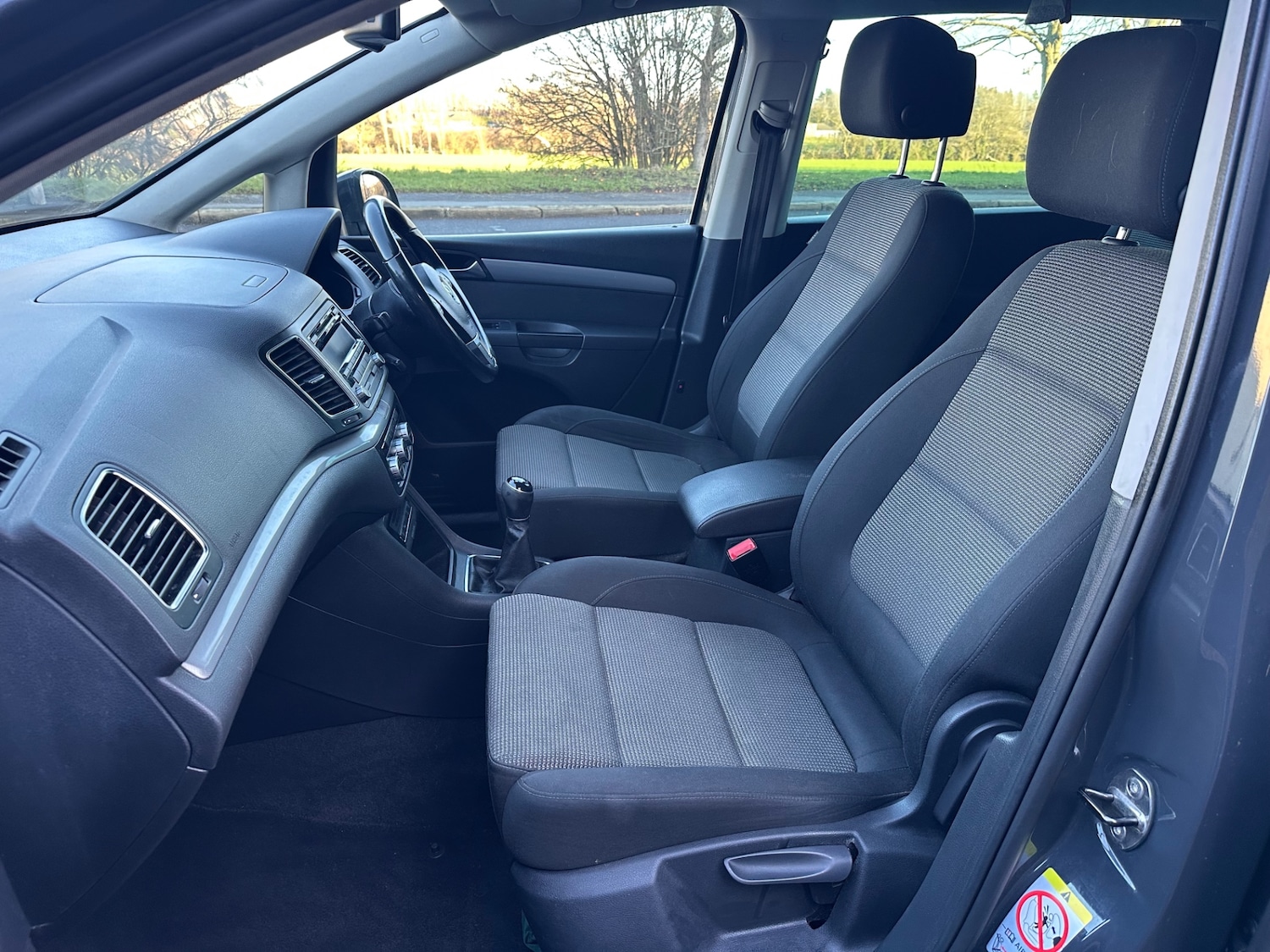 Used Volkswagen Sharan 2012 for sale - 77224861: Photo 5