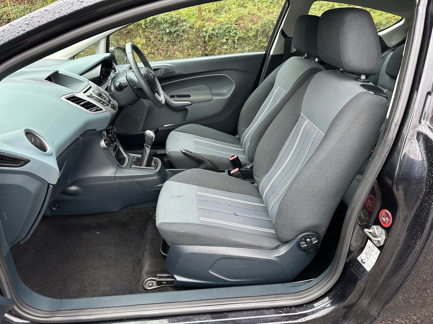 Used Ford Fiesta 2011 for sale - 77452902: Photo 5