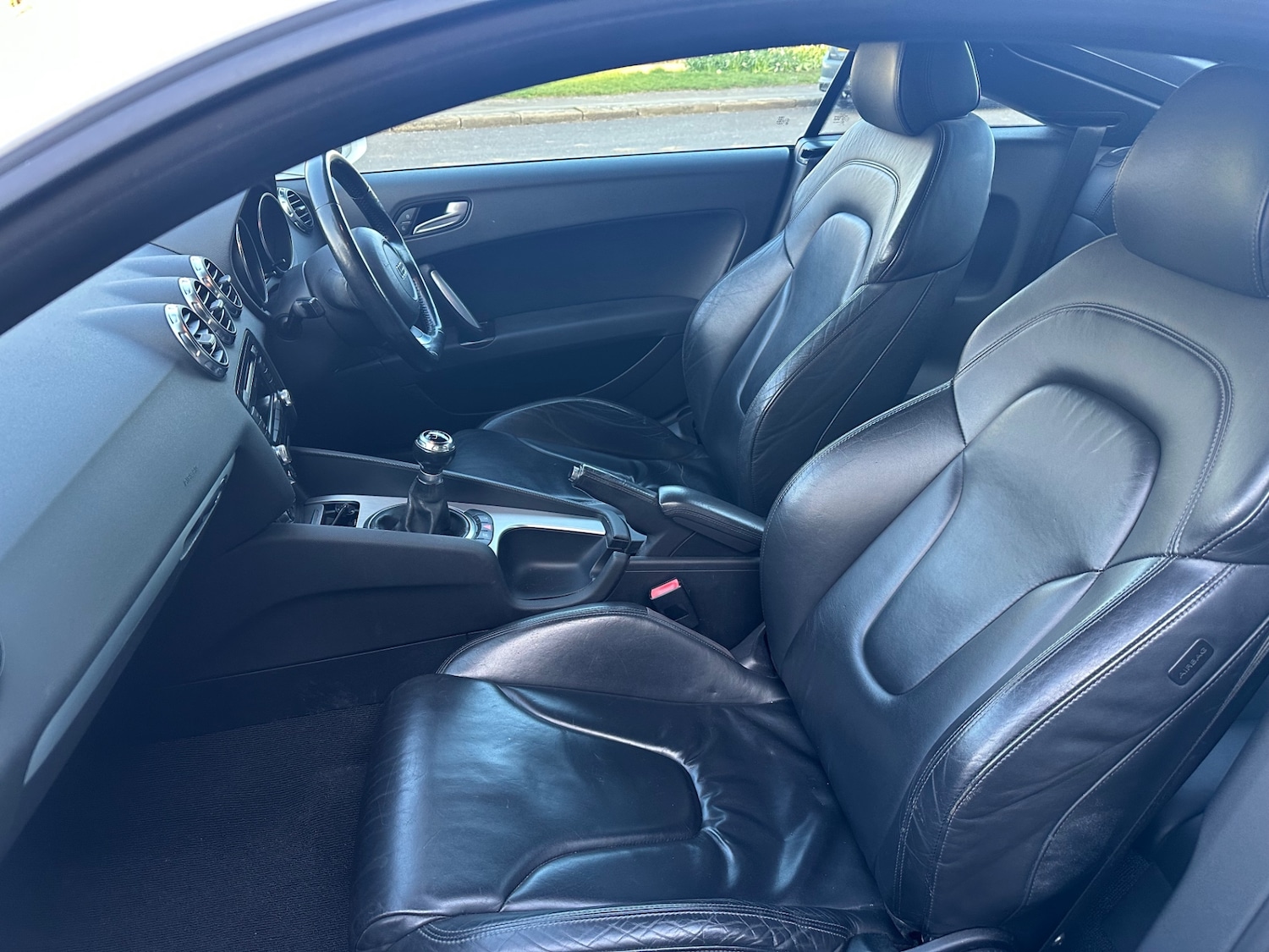 Used Audi TT 2009 for sale - 77934494: Photo 5