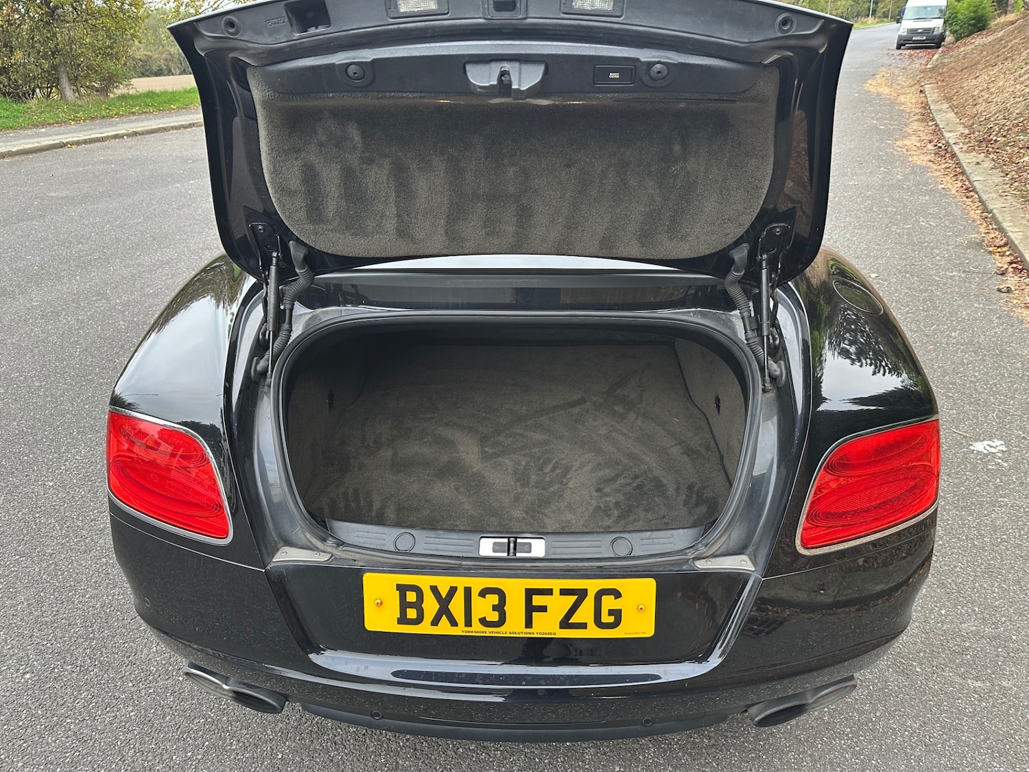 Used Bentley Continental 2013 for sale - 76285975: Photo 11