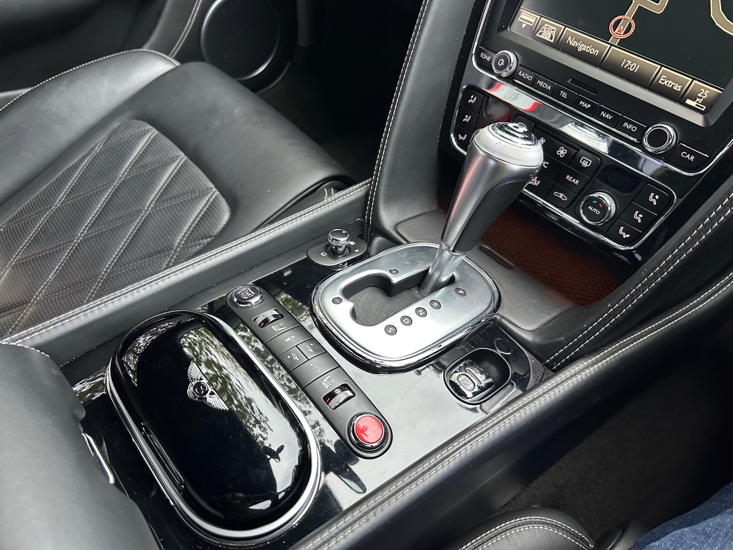 Used Bentley Continental 2013 for sale - 76285975: Photo 13